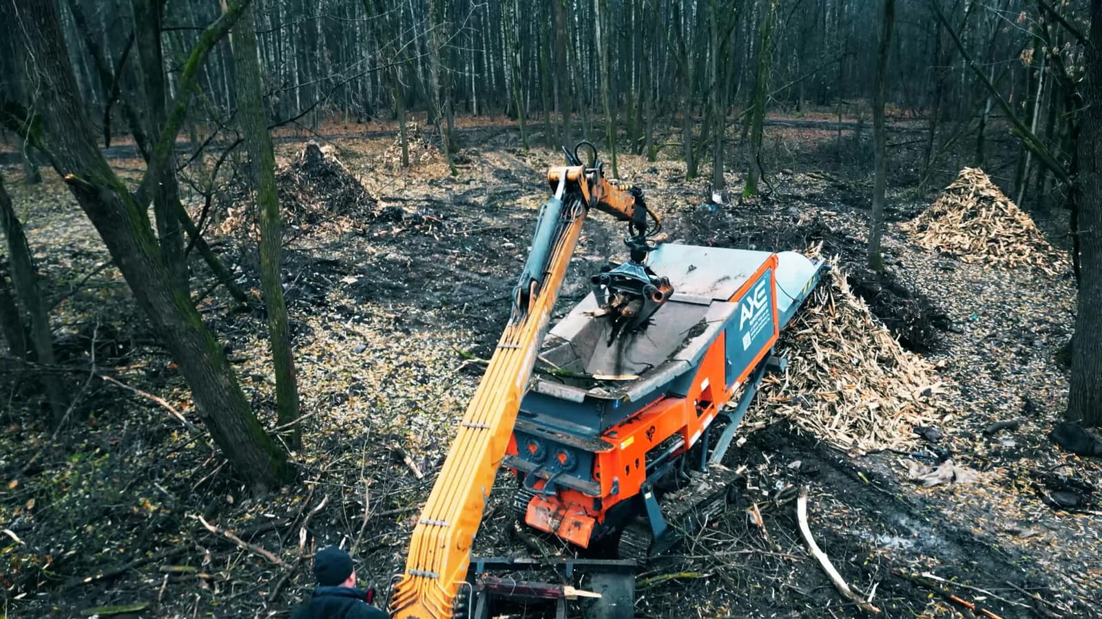 Видео: Дробилка Arjes Impaktor 250 в аренде измельчает отходы