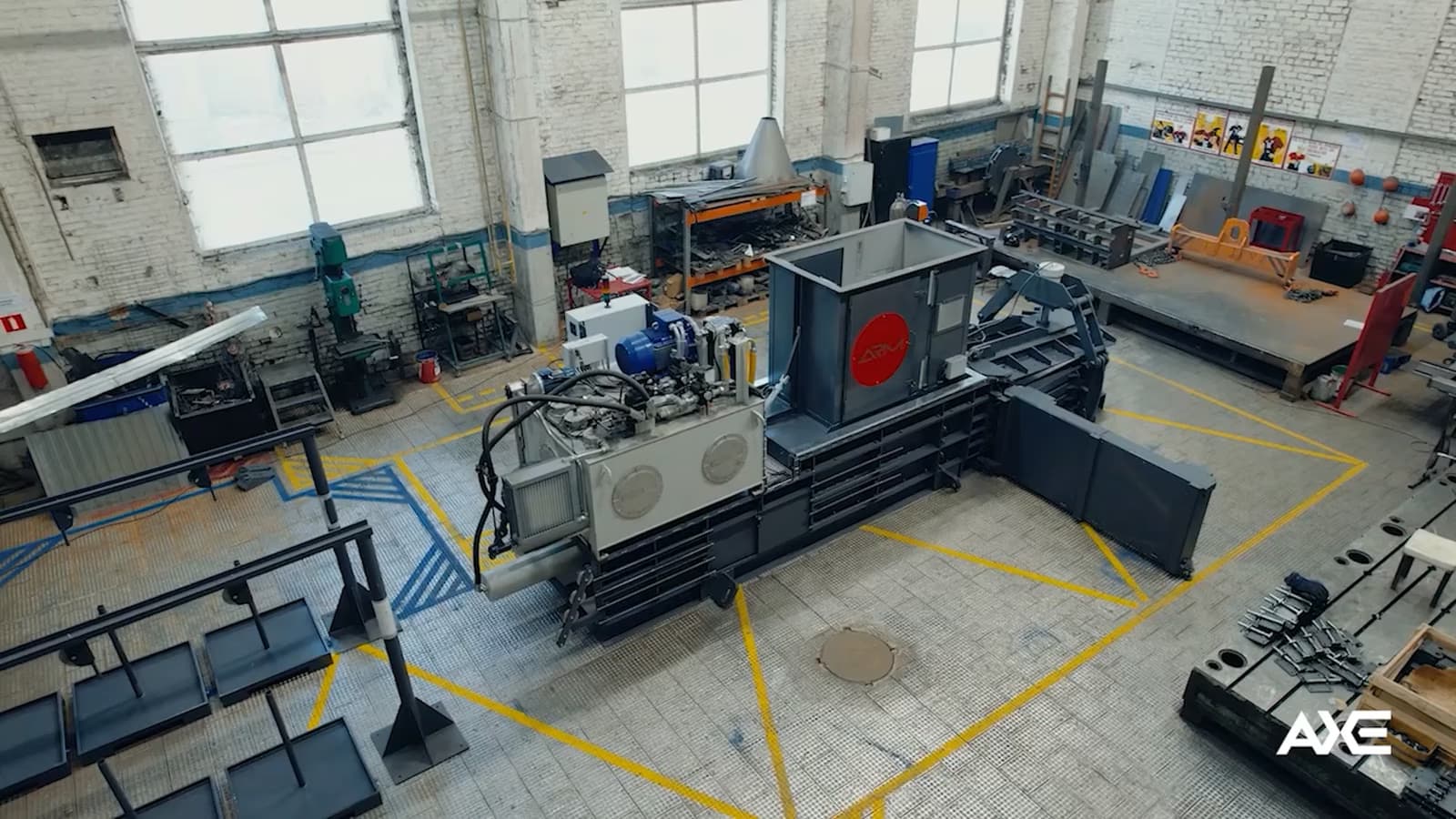 Видео: Автоматический горизонтальный пресс ПГ-90 от AXE Machinery — фото 2