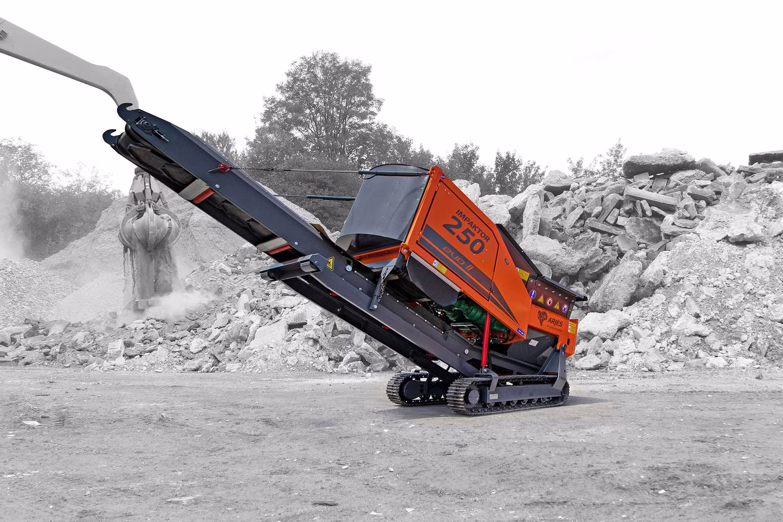 ARJES Impaktor 250 EVO II — двухвальный мобильный измельчитель