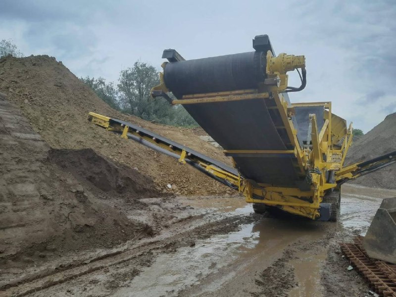 Keestrack K4 NOVUM — мобильный грохот с пальцевой декой и стальным питателем — миниатюра 7