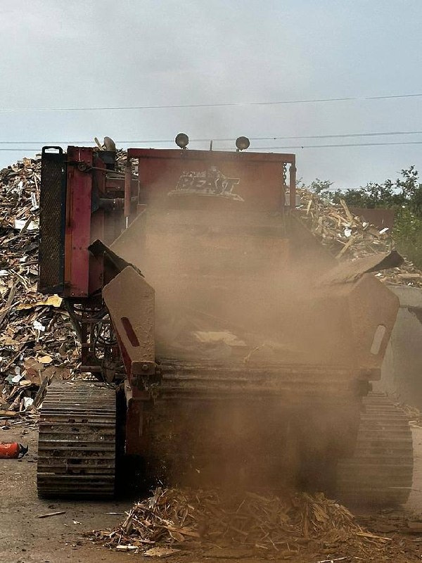 Bandit Beast 3680 — гусеничный высокоскоростной измельчитель (Horizontal Grinder) — миниатюра 2